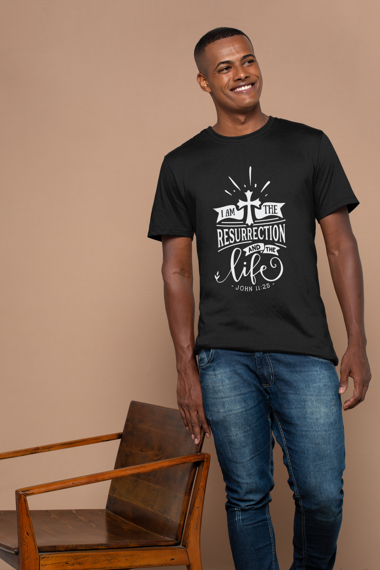 I am the Resurrection and the Life John 11:25 T-shirt